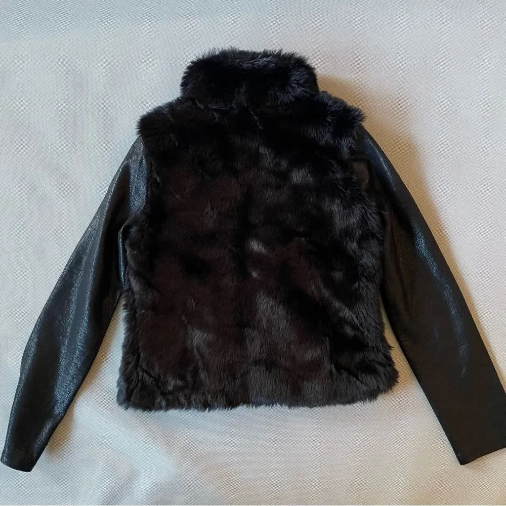 DKNY Vintage Faux Fur Jacket Kids Size XL (Fits Women’s Size Small/Medium)